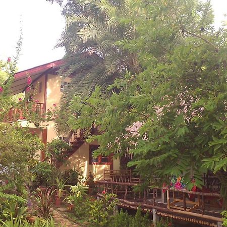 Ban Sabai Sabai Guest House Kanchanaburi Buitenkant foto