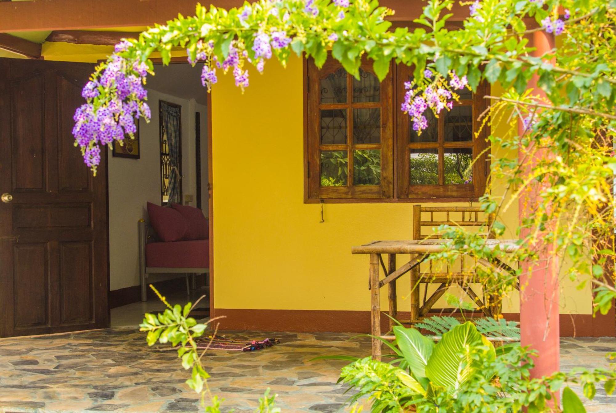 Ban Sabai Sabai Guest House Kanchanaburi Kamer foto