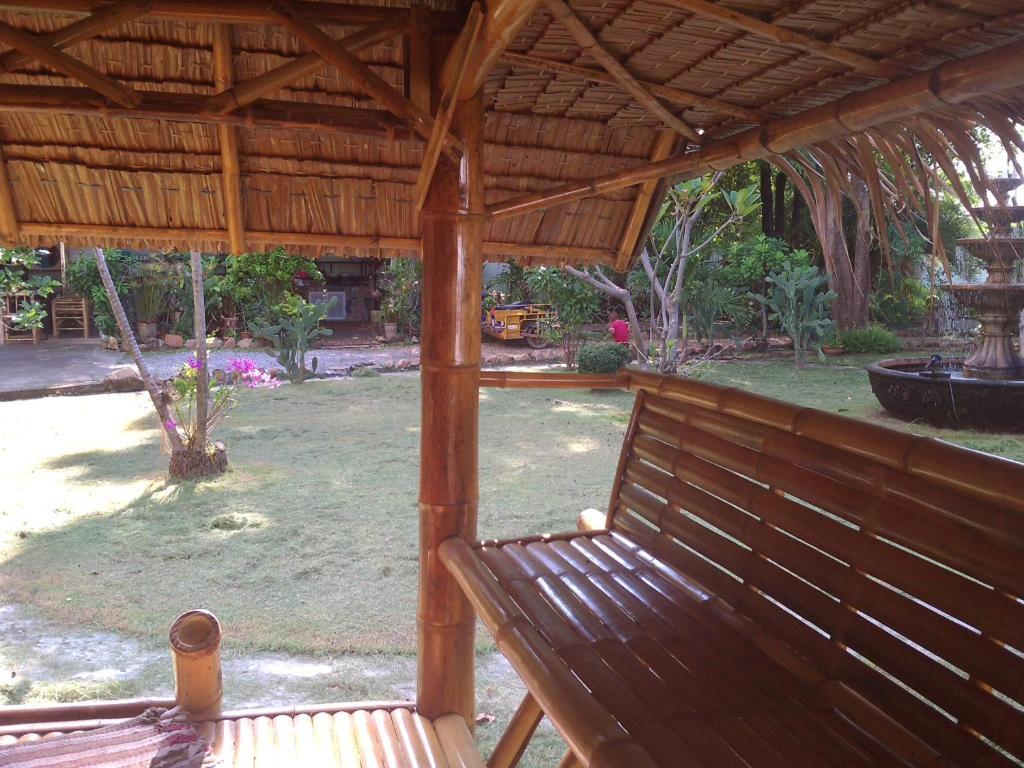 Ban Sabai Sabai Guest House Kanchanaburi Kamer foto